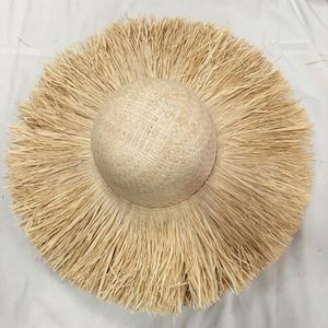 Nouveau style chapeau de plage en raphia naturel à large bord effiloché double couche - Product Image 1