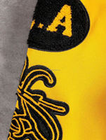 Chaquetas Varsity Personalizadas para Hombre en Negro y Amarillo con Parches de Letras Bordadas, Chaqueta de Béisbol con Bloques de Color, Fabricante OEM ODM de Marca Privada