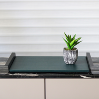 Assiette rectangulaire en cuir et métal vert foncé de style scandinave Assiette à fruits en bois MDF de taille personnalisée pour la cuisine domestique