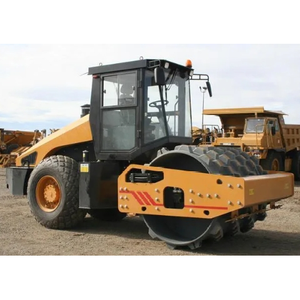 Compactador de rodillo de carretera vibratorio estático con componente de motor central dentro de maquinaria de movimiento de tierras - Product Image 4