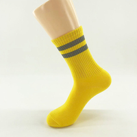 Chaussettes de sport pour hommes - Chaussettes respirantes en tricot pour la saison printanière avec option de logo personnalisé