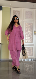 Ensemble coordonné pantalon et veste en gingham violet pour femme |   Ensemble coordonné décontracté à carreaux tendance pour femme, vente en gros - Product Image 4