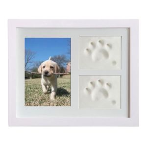Nouveau design 28x23 Cadres photo en bois en gros Kit de cadres triple pour empreintes de mains et de pieds de bébé en argile - Product Image 2