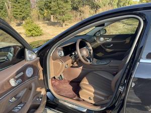Mercedes-Benz <span class=keywords><strong>Classe</strong></span> <span class=keywords><strong>E</strong></span> 2023 <span class=keywords><strong>E</strong></span> 300 L Berline Sport avec finition Fashion, propulsion arrière, turbocompresseur, véhicule d'occasion, système hybride léger 48V, Jiben Auto - Product Image 3