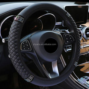 Tapis de style de voiture au <span class=keywords><strong>volant</strong></span> antidérapant <span class=keywords><strong>37</strong></span> - 38 <span class=keywords><strong>CM</strong></span> sans anneau intérieur tresse douce sur la couverture de <span class=keywords><strong>volant</strong></span> de voiture - Product Image 6