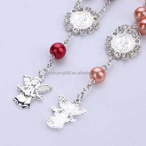 Pulsera de Rosario de Perlas Sintéticas de 8 mm con Cruz y Colgante de Ángel, Recuerdo para Invitados de Baby Shower, Recuerdo de Fiesta - Product Image 3