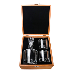 Custom 720ml Luxury <strong>Whiskey</strong> <strong>Decanter</strong> and Glass Set High Quality Wine Glass Wooden for Gin and <strong>Whiskey</strong> - Product Image 2