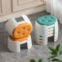 Tabourets empilables en plastique orange, ovales, petits et grands, épaissis, antidérapants, durables, modernes, multifonctionnels pour enfants et adultes