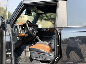 Ford <span class=keywords><strong>Bronco</strong></span>: Nacido para la Selva, Llamado 'Raging Horse', Desata el Espíritu Indomable de la Aventura. - Product Image 3
