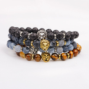 Pulsera de Piedra Volcánica para Hombre con Diseño de Cabeza de León Dorada, Joyería para Uso Diario - Product Image 2