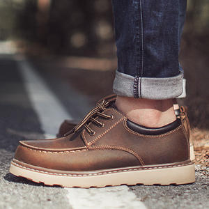 Chaussures Tendance pour <span class=keywords><strong>Homme</strong></span> 2025 Chaussures <span class=keywords><strong>Bateau</strong></span> Maden Style Vintage Workwear Semelle Épaisse en Cuir Suédé Rétro Décontractées Basses pour Bureau Hiver - Product Image 4