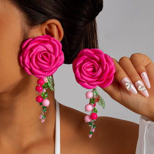Pendientes de flores grandes de tela fresca de moda americana europea para mujer, hoja de borla larga colorida, cuentas de arroz dulce, Diamante principal - Product Image 5