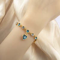 Bracelet tendance en alliage plaqué or/argent de haute qualité avec breloque cœur romantique en cristal, cadeau pour femme, mode IGI, vente chaude coréenne