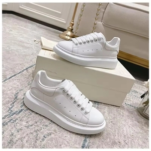 Nouvelles chaussures tendance en cuir véritable Alexander pour femmes, décontractées et de haute qualité, chaussures de sport pour hommes, plateforme primitive, somptueuses et tendances - Product Image 1