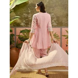Pantalons palazzo et dupatta en coton pur brodé rose pour femmes, de qualité supérieure, vêtements ethniques confortables pour tous les jours, disponibles à bon prix. - Product Image 2