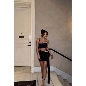 Falda de Cuero Negra Vintage para Oficina, con Detalle de Hebilla, Talla XS, Cuero Genuino, Tejido de Punto de Algodón y Spandex, Logotipo Impreso, Cintura Ajustada - Product Image 2