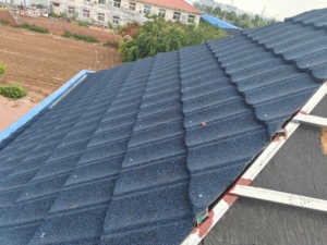 Hot Bán thiết kế hiện đại đá tráng kim loại mái ngói RoHS thử nghiệm kín nước tấm lợp cho xây dựng - Product Image 3