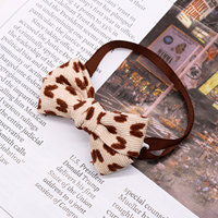 Collier pour animaux de compagnie Kinghon en polyester imprimé moderne, design nœud papillon réglable, vente en gros pour chats et chiens