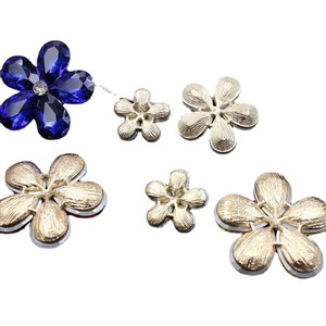 Lan Guang damla şekli <span class=keywords><strong>Protein</strong></span> beş Petal çiçek cam kristal Rhinestones DIY ayakkabı çiçek dekorasyonu aksesuarları - Product Image 5