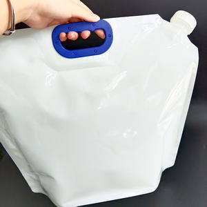 Pochettes souples portables blanches de 5L et 10L en PE écologique, imprimées en héliogravure, avec bec verseur sécurisé et thermoscellables pour produits chimiques et pesticides - Product Image 4