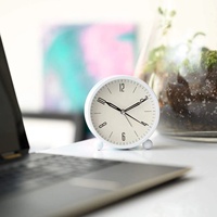 Réveil silencieux à quartz, horloge de bureau sans tic-tac avec lumière minimaliste chaude, affichage numérique