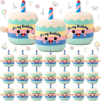 En gros, jouet en peluche doux personnalisé en forme de gâteau d'anniversaire avec bougie, mini animal en peluche, cadeaux de fête pour la salle de classe et échanges de rentrée scolaire