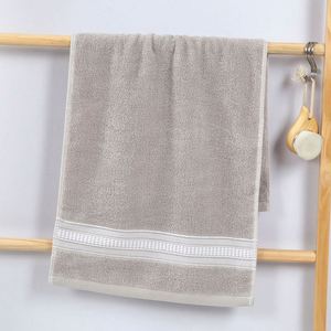 Serviettes en coton blanc doux tissées avec logo personnalisé pour salons, usage manuel et facial, séchage des cheveux, instituts de beauté et salons de coiffure - Product Image 2