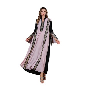 Automne printemps transfrontalier prêt à l'emploi brodé Abaya Robe élégante été robe musulmane du moyen-orient pour les porteurs de <span class=keywords><strong>Hijab</strong></span> faits - Product Image 1