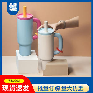 Vaso Térmico de Acero Inoxidable 304 de Gran Capacidad con Pajita para Viajes y Uso al Aire Libre - Product Image 5