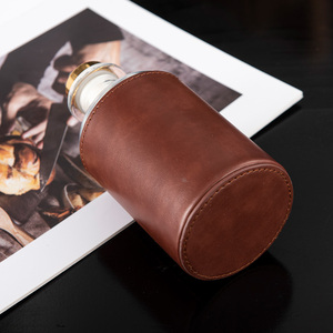 Rượu Whisky uống sử dụng thiết kế sáng tạo Thùng hình hip flasks du lịch xách tay màu đen Whisky Hip <span class=keywords><strong>Flask</strong></span> cho nam giới - Product Image 3