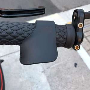 Remplacement pour E-Bike, Moto, Scooter : Poignées d'accélérateur universelles 7/8 pouces pour guidon, avec assistance au contrôle de vitesse pour moto - Product Image 5