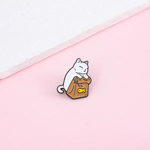 Sıcak satış yüksek kalite kedi tasarım güzel örnek cömert çinko alaşım Metal yaka iğnesi - Product Image 6