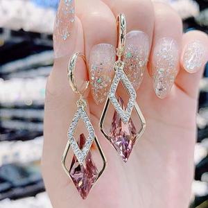 Pendientes Colgantes de Cristal con Forma de Rombo Geométrico, Coloridos, Chapados en Oro, para Mujeres y Niñas, Ideales para Fiestas, Nueva Llegada, Gran Venta - Product Image 1