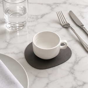北欧PU皮革杯垫不规则形状耐热易清洁餐桌垫家居餐桌装饰 - Product Image 5
