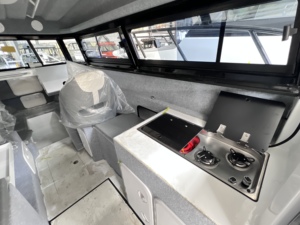 Barca da Pesca in Alluminio di Alta Qualità 9m 30ft, Yacht da Crociera ad Alta Velocità, <span class=keywords><strong>Imbarcazione</strong></span> <span class=keywords><strong>a</strong></span> Remi e <span class=keywords><strong>a</strong></span> <span class=keywords><strong>Vela</strong></span> con Motore per 12 Persone - Product Image 3
