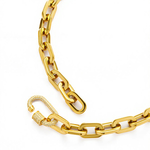 YF5245 Collana con Catena Chunky in Acciaio Inossidabile Placcato Oro 18K ad Alta Lucentezza con Chiusura a Moschettone in Zirconi per Donne - Product Image 4