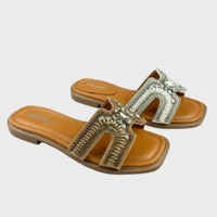 Nouvelles sandales plates de luxe pour femme, mode estivale, à bout ouvert, respirantes, avec strass et perles, style H, à enfiler, pour pieds plats