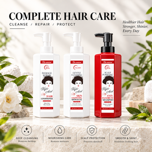 Ensemble de bain et de nettoyage : Gel douche éclaircissant bio marque privée, après-shampoing adoucissant, shampoing anti-frisottis - Product Image 1