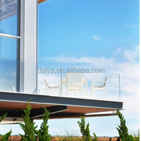 Rampe de balcon Daiya en acier inoxydable et verre de Pologne avec prix, canal en U et main courante
