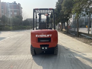 Máquina Elevadora de Carga Pesada EVERLIFT con Motor Japonés para Equipos de Almacén - Product Image 6