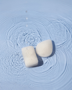 Atomonth Tự Nhiên <span class=keywords><strong>Konjac</strong></span> Miếng Bọt Biển Cho Khuôn Mặt Và Cơ Thể Nhẹ Nhàng Làm Sạch Tẩy Tế Bào Chết Miếng Bọt Biển Hữu Cơ Thực Vật Dựa Vegan Không Dị... - Product Image 2