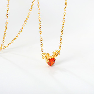 Collar con colgante temático en forma de alce, con gema roja y engaste de garra, cadena dorada, regalo de Navidad, joyería para mujer - Product Image 1