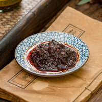 Bouteille en verre de 227g emballage chinois délicieux aliments marmite trempette rouge piment sauce chili pâte d'ail chili