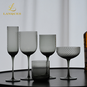 Verres à vin en cristal sans plomb Lanques, design ondulé, pour <span class=keywords><strong>Chardonnay</strong></span> et Bordeaux, ensemble <span class=keywords><strong>de</strong></span> verres à vin <span class=keywords><strong>de</strong></span> conception européenne pour la maison et la restauration <span class=keywords><strong>de</strong></span> mariage - Product Image 4