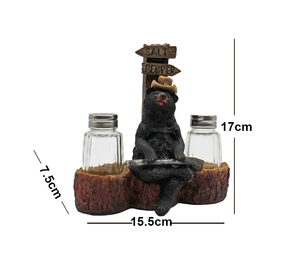 Juego de Salero y Pimentero de Cerámica con Diseño Rústico de Oso Papá Vigilando una Escena de Boda con Escopeta, Figura Decorativa para Cocina con Soporte - Product Image 5