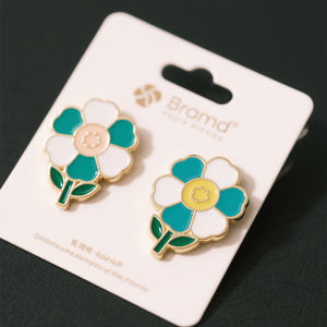 Alfileres de solapa personalizados, logotipo de promoción, regalo, insignia de ropa, imán, fabricante de Metal, alfiler de solapa de flor de esmalte Duro Personalizado - Product Image 4