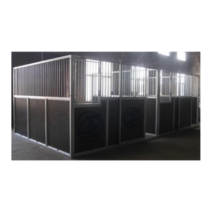 El yapımı bambudan ustalıkla hazırlanmış olan at ahırlar, doğal güzelliğin ve sağlam işlevselliğin mükemmel bir karışımını sunar. - Product Image 1