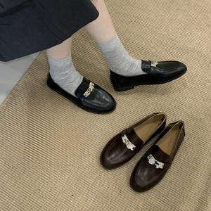 Zapatos de Cuero para Mujer 2026, Nuevos, de Lujo, Hechos a Mano, Exquisitamente Grabados y Bordados, Transpirables, Cosidos, Modernos y Elegantes - Product Image 2