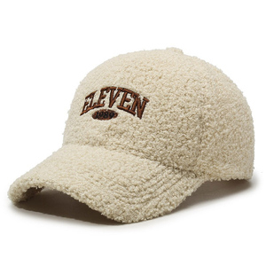 Winter mütze Frauen Faux Lämmer Wolle Dicke warme Kappen Hüte für weibliche Stickerei benutzer definierte Baseball kappe