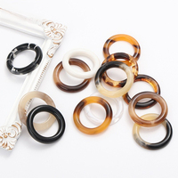 Anneaux en résine personnalisés en usine autour du cercle boucle d'anneaux en plastique acrylique pour boucles de maillot de bain de ceinture